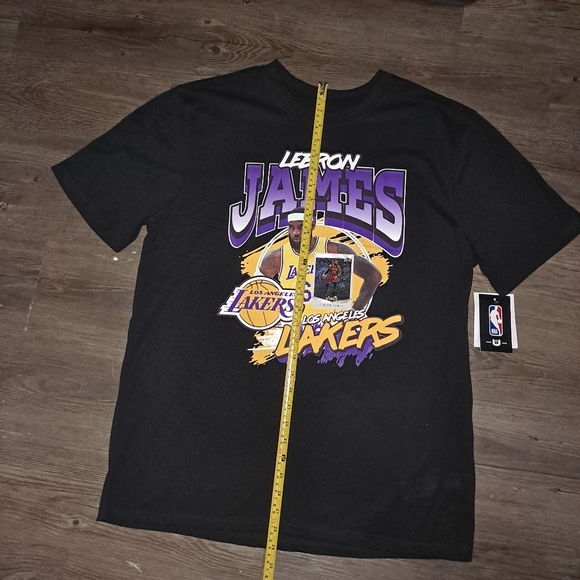 Lakers LeBron James T-shirt Sz.L - Picture 11 of 14